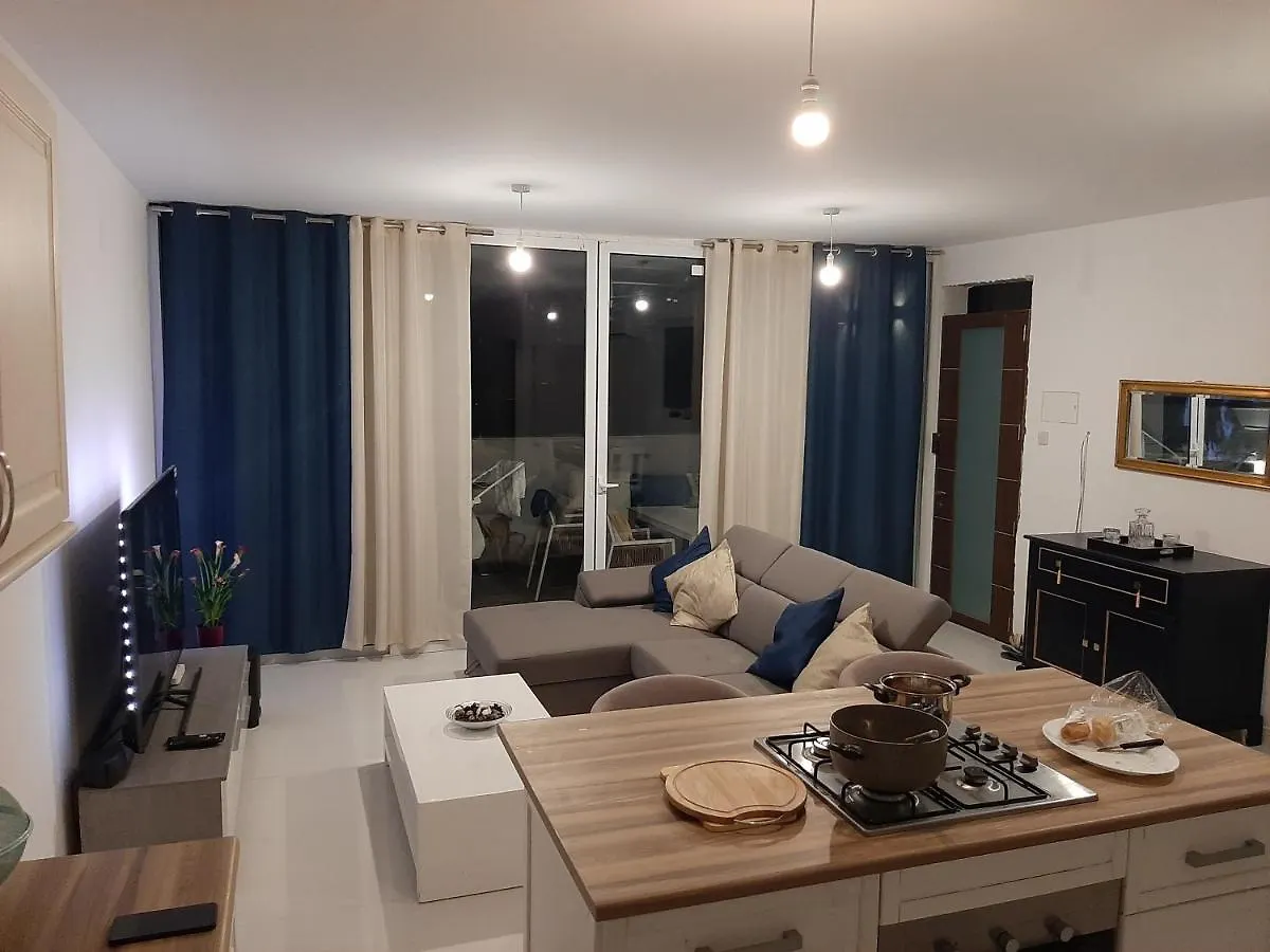Town Pent House Apartment Luqa