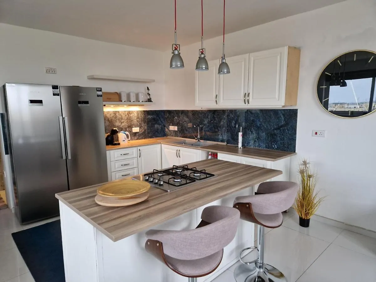 Town Pent House Apartment Luqa Malta