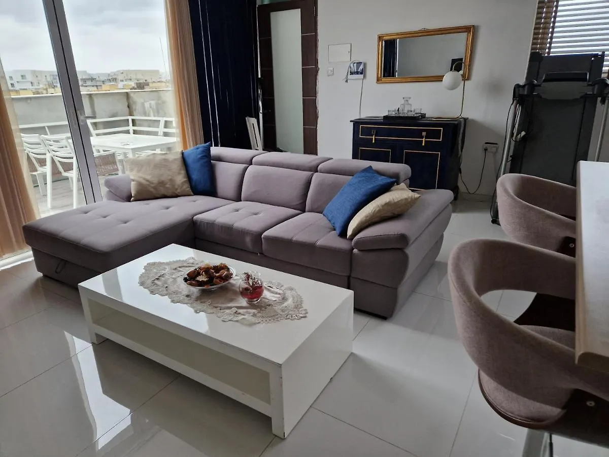 Town Pent House Apartment Luqa
